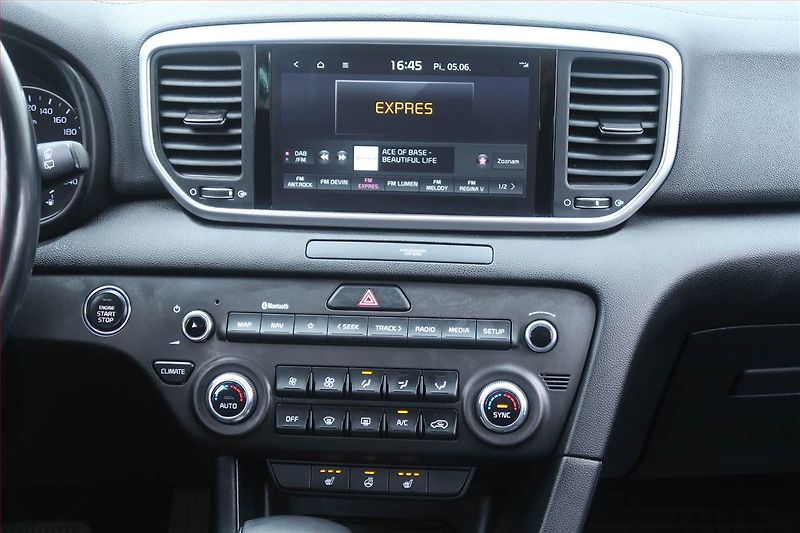 Kia Sportage (2021) Black Edition 1.6 CRDi - fotka 12 z 24
