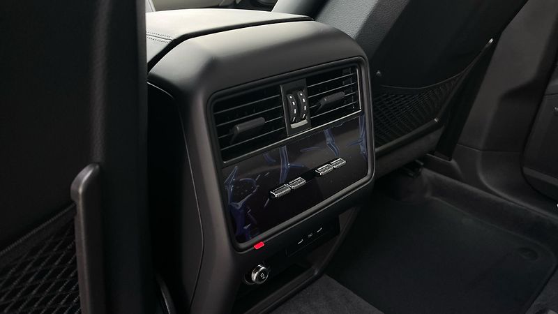 Porsche Cayenne (2025) E-Hybrid - fotka 26 z 30