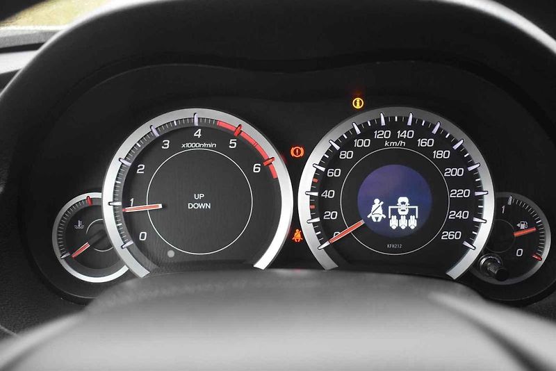 Tentokrát jsem otestoval dvanáctiletý kombík Honda Accord