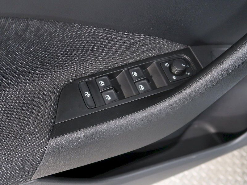 Škoda Scala (2025) TOP SELECTION 1.0TSI 85KW DSG - fotka 35 z 37