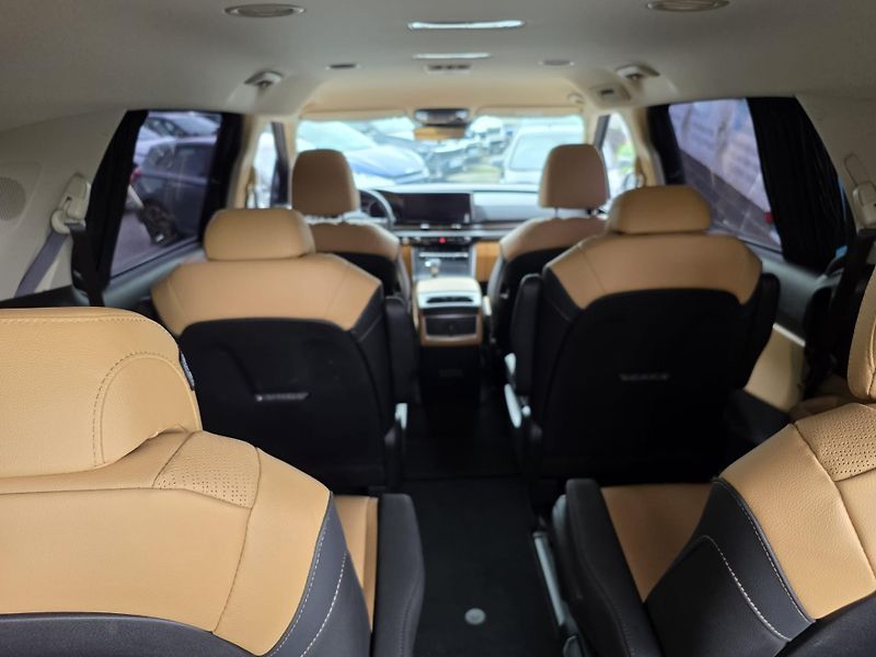 Kia Carnival 2.2-9 míst-SKLADEM - fotka 52 z 63