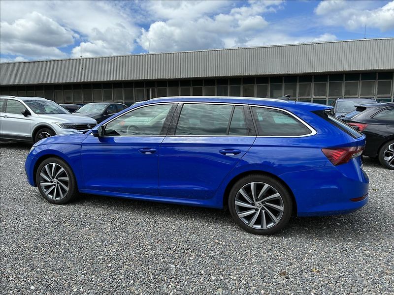 Škoda Octavia 2,0 TAŽNÉ,EL.KUFR,HEAD-UP - fotka 3 z 32