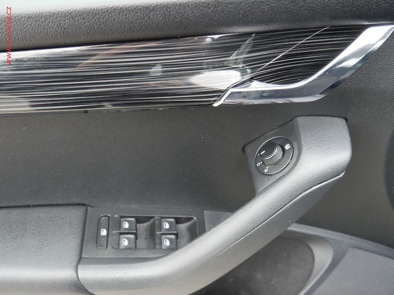 Škoda Octavia (2019) 1.6 TDi, ČR, Style - fotka 12 z 22