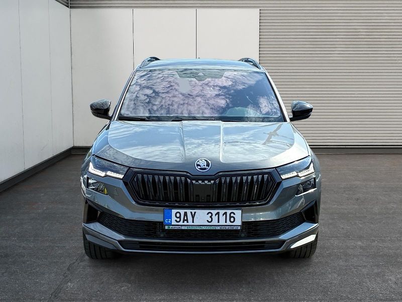 Škoda Karoq (2023) SPORTLINE 2.0TDI 110kW DSG 4x4 - fotka 2 z 11