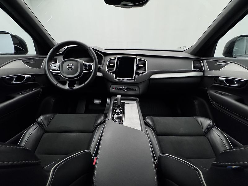 Volvo XC90 B5 AWD PLUS DARK CZ 1.maj - fotka 2 z 51