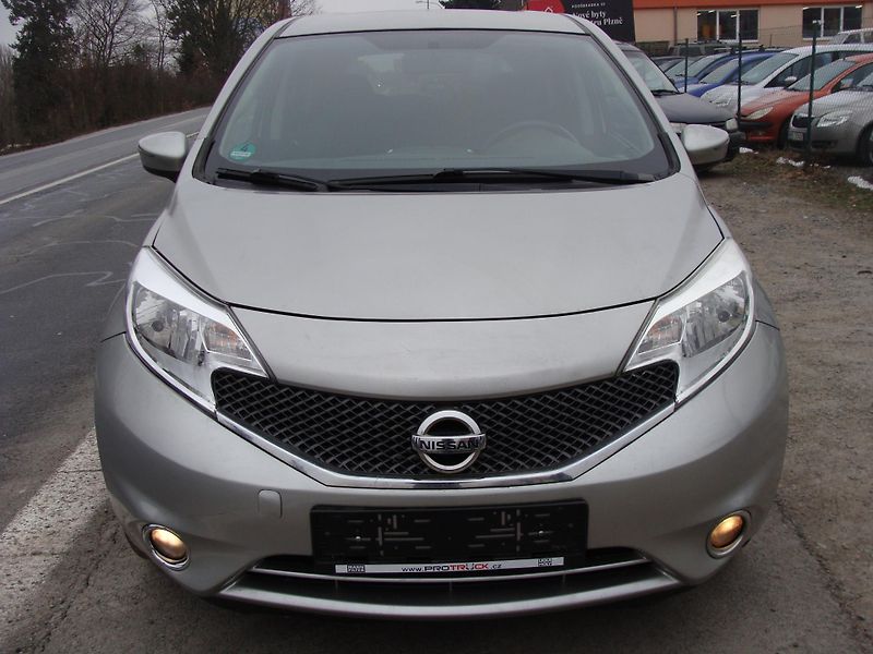 Nissan Note 1.5 DCi, 66 kW, klimatizace - fotka 8 z 23