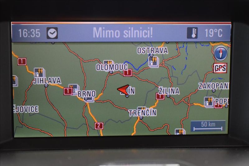 Opel Zafira 2,0 CTDi,7-míst,Nav,Innovation - fotka 18 z 27