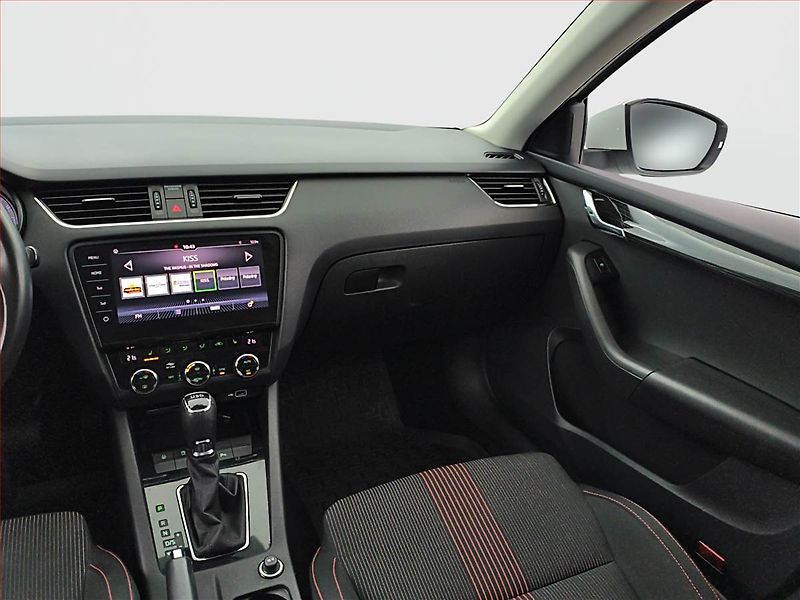 Škoda Octavia (2019) Style 2.0 TDI, Automat, Navi - fotka 8 z 16