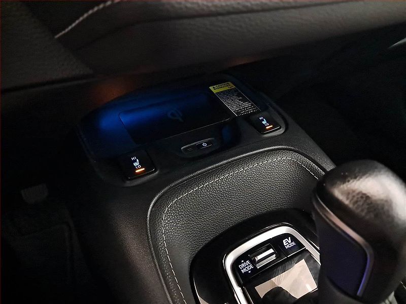 Toyota Corolla (2021) 2.0 Hybrid, Automat - fotka 15 z 17