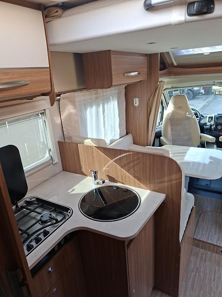 Carado Ostatní (2017) Carado T449 (Hymer) | 2.3 Powe - fotka 14 z 25