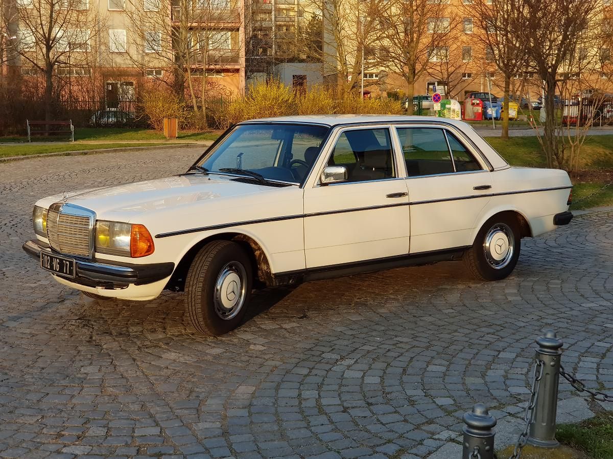 Mercedes-Benz Ostatní W123 200E 1.MAJ+originál stav!