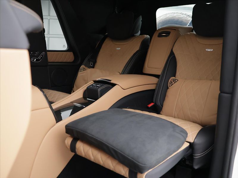 Mercedes-Benz Třídy G 6,0 650 Maybach Landaulet AMG - fotka 38 z 97