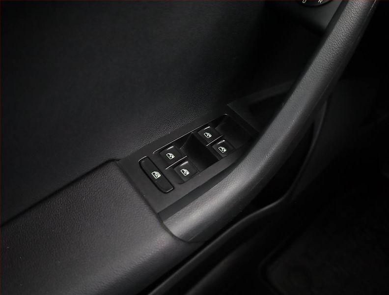 Škoda Octavia (2018) Style 1.6 TDI, Tempomat - fotka 16 z 20