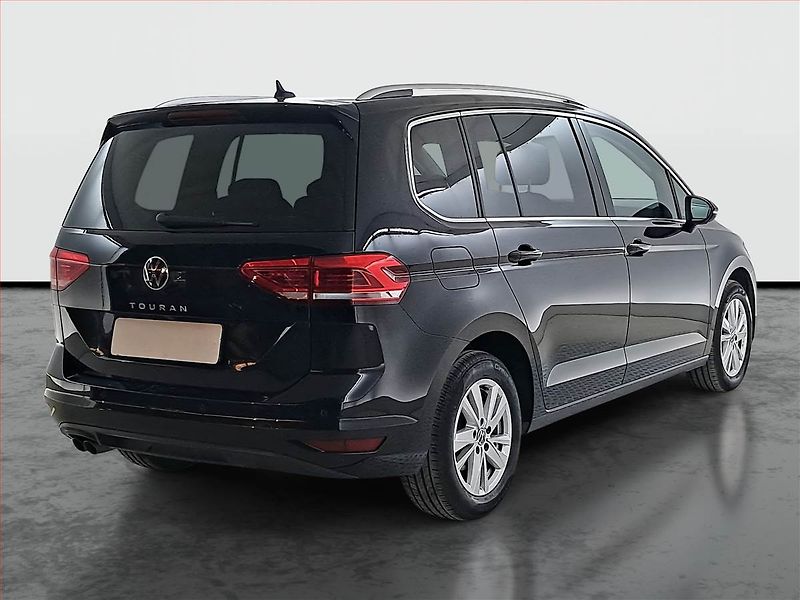 Volkswagen Touran (2023) 2.0 TDI - fotka 5 z 20