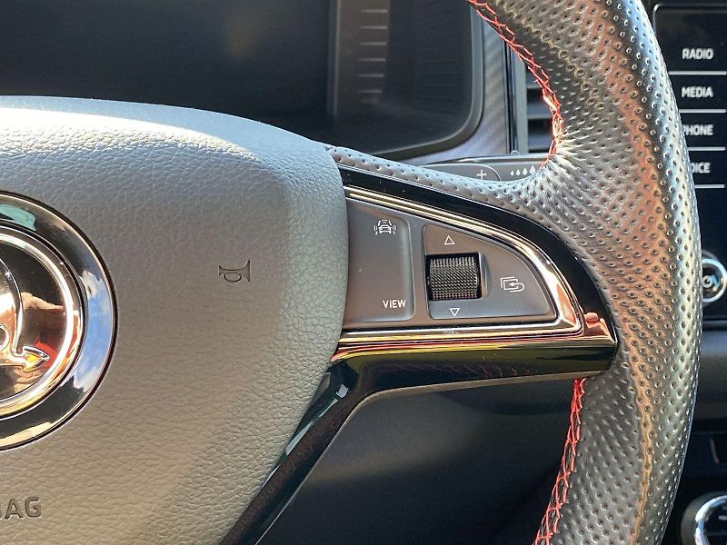 Škoda Kodiaq (2020) 2.0 TDI 4x4 DSG RS - fotka 16 z 35