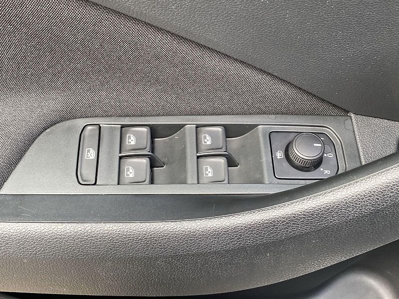 Škoda Scala (2023) 1.0 TSI DSG Ambition - fotka 22 z 31