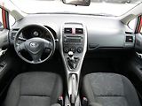 Toyota Auris (2009) 1.3 VVT-i, ČR, AC, STK8/27 - náhled 8