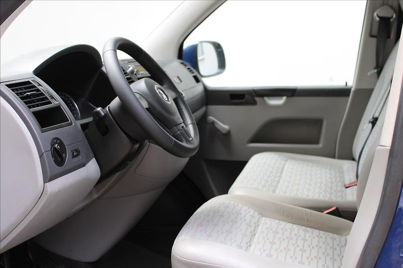 Volkswagen Transporter 2.0 TDI / 9Míst / 140PS / Tažn - fotka 12 z 34