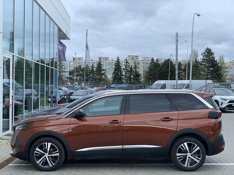 Peugeot 5008 ALLURE PACK 1,2 PureTech 96kW - fotka 4 z 29