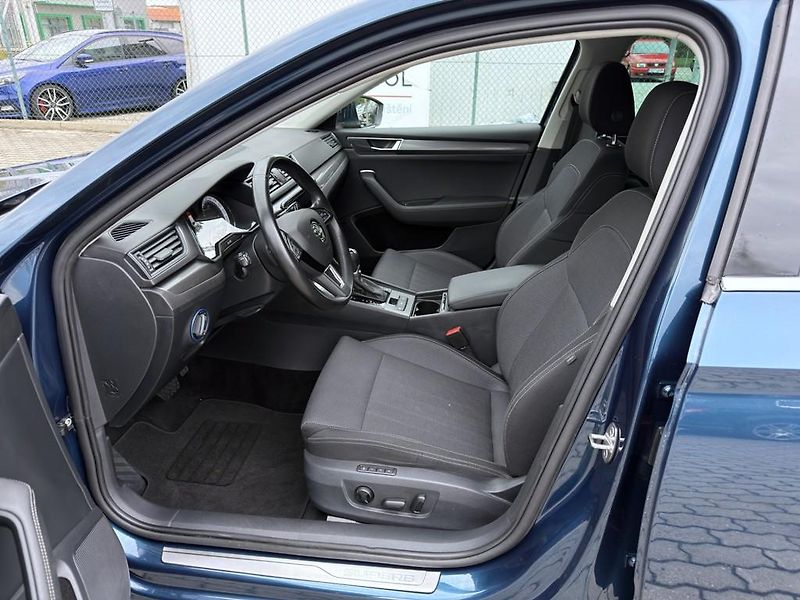 Škoda Superb 2.0 TDI 110 kW DSG, navigace - fotka 6 z 21