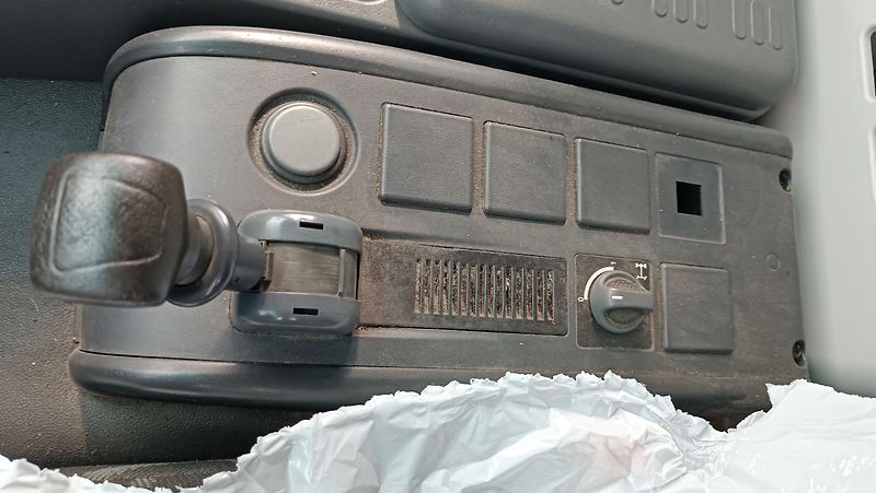Iveco Eurocargo ML80E18 valník, čelo - fotka 9 z 24