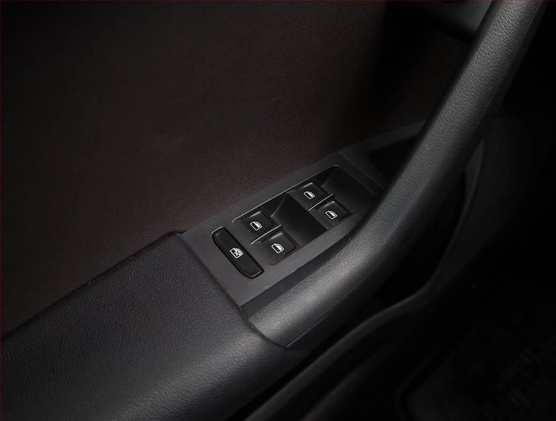 Škoda Octavia (2014) Scout 2.0 TDI, 4X4, Automat - fotka 18 z 21