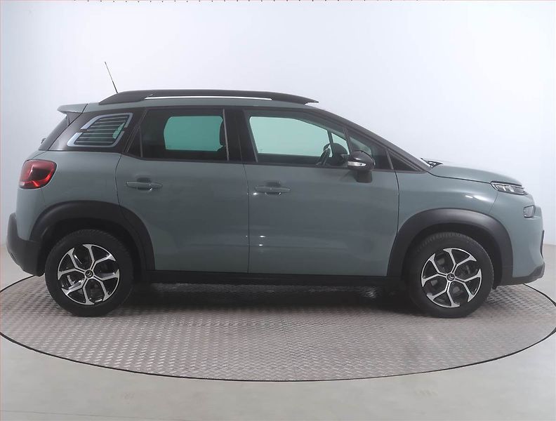 Citroën C3 Aircross (2022) Shine 1.2 PureTech, Serv.kniha - fotka 6 z 16