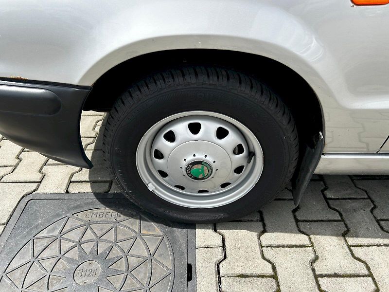 Škoda Felicia (1997) 1.3 MPi 50kW LXI - fotka 21 z 23