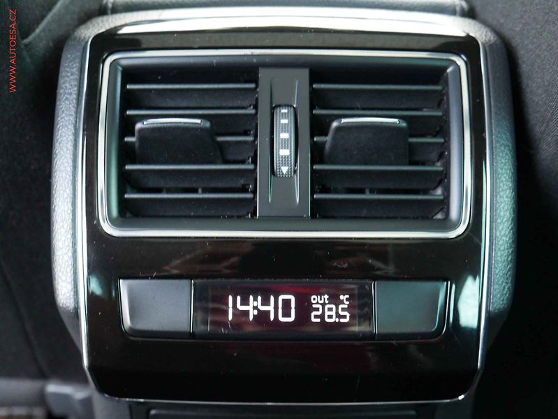 Škoda Superb (2019) 2.0TDi, DSG, webasto - fotka 13 z 24