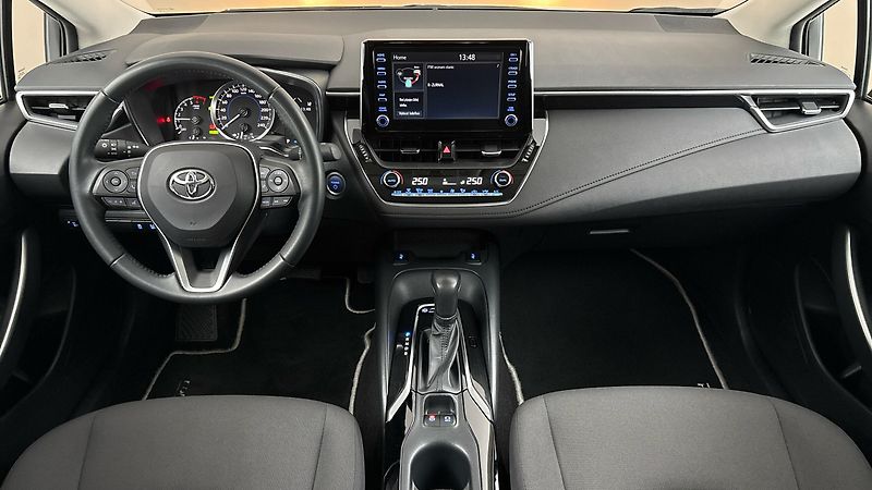 Toyota Corolla 1.8 Hybrid AUT Active Sedan - fotka 8 z 24