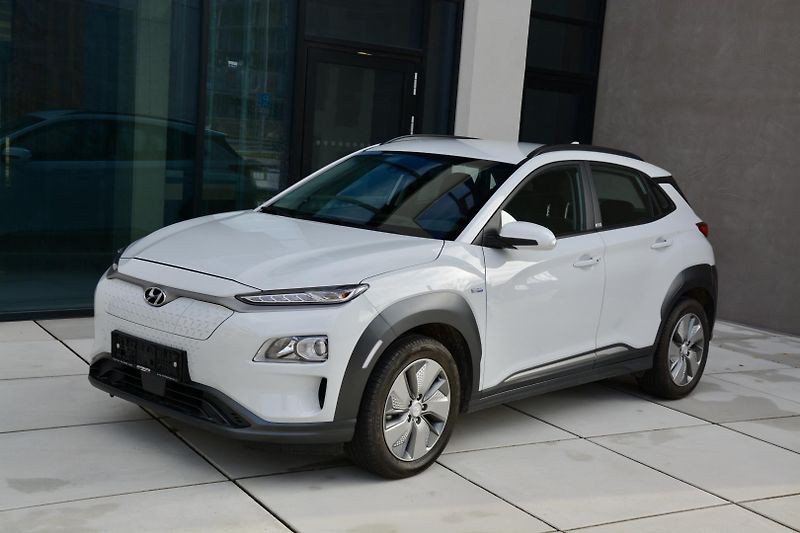 Hyundai Kona (2020) EV ELEKTRIC 100Kw 1 MAJITEL KA - fotka 31 z 53