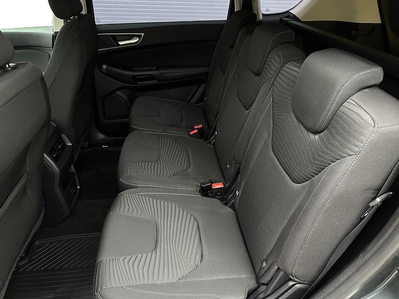 Ford S-MAX 2.0TDCi 150PS AUTOMAT NAVI VÝH - fotka 35 z 46