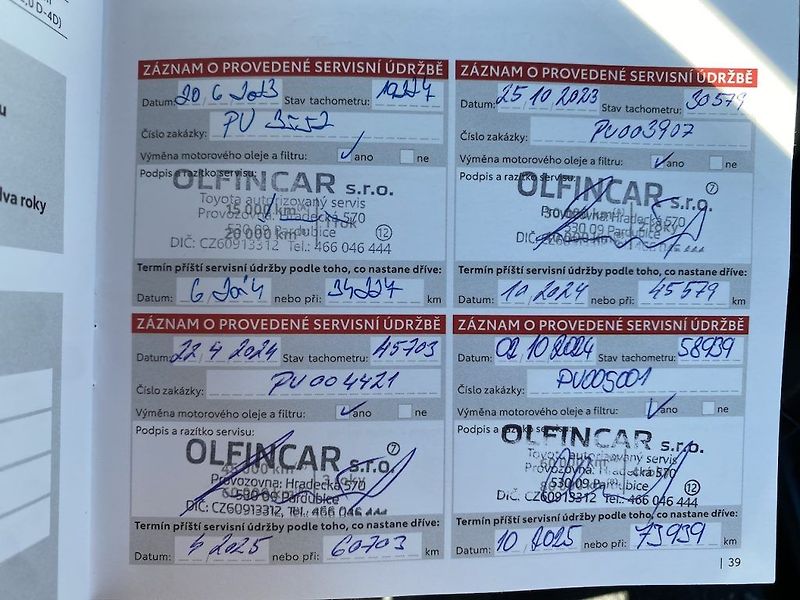 Toyota Corolla 2.0HSD, ČR-1m, ComTech, DPH - fotka 29 z 31