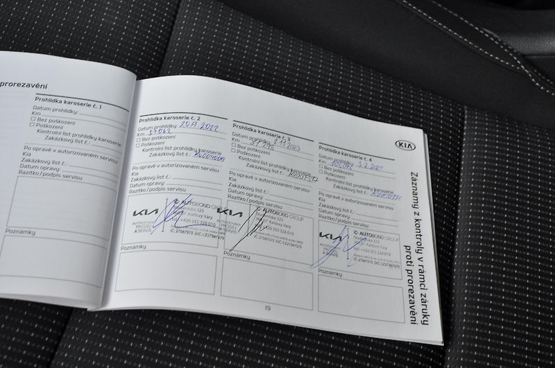 Kia Sportage 1.6CRDi 100kW Automat - fotka 21 z 23