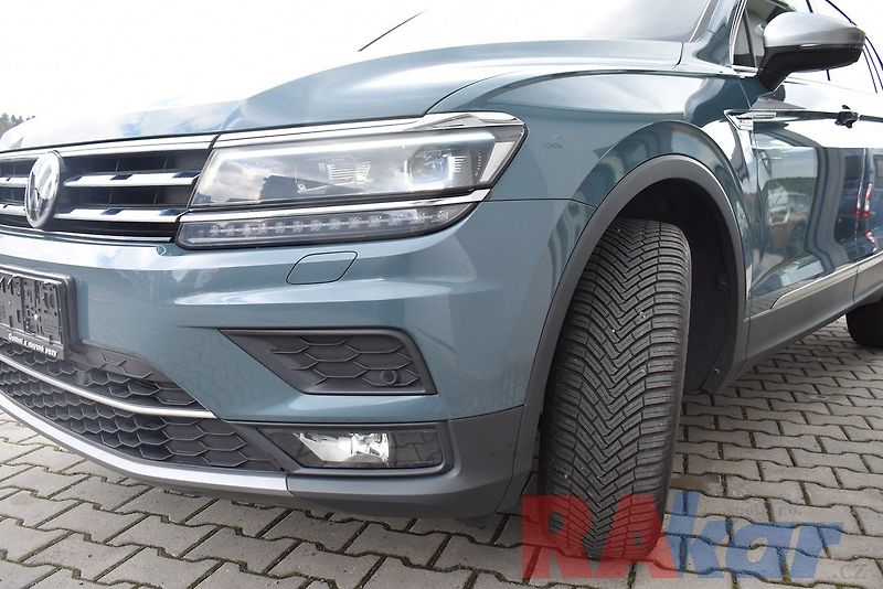 Volkswagen Tiguan Allspace (2021) Highline 2,0 TSI 4Motion,7míst - fotka 28 z 33