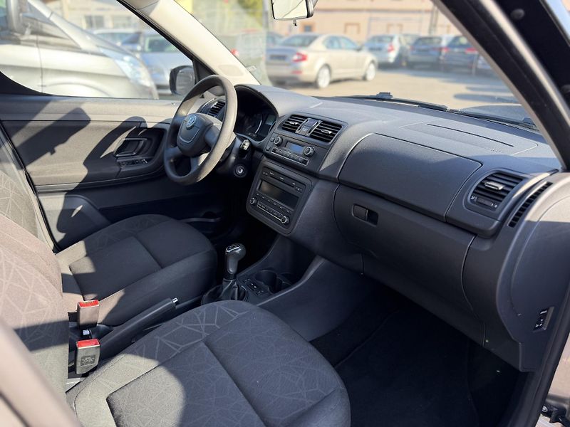 Škoda Roomster 1.2 Tsi, 63kw, 1. majitel - fotka 9 z 13