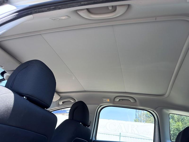 Peugeot 3008 1.6i 88 kW panorama - fotka 16 z 18