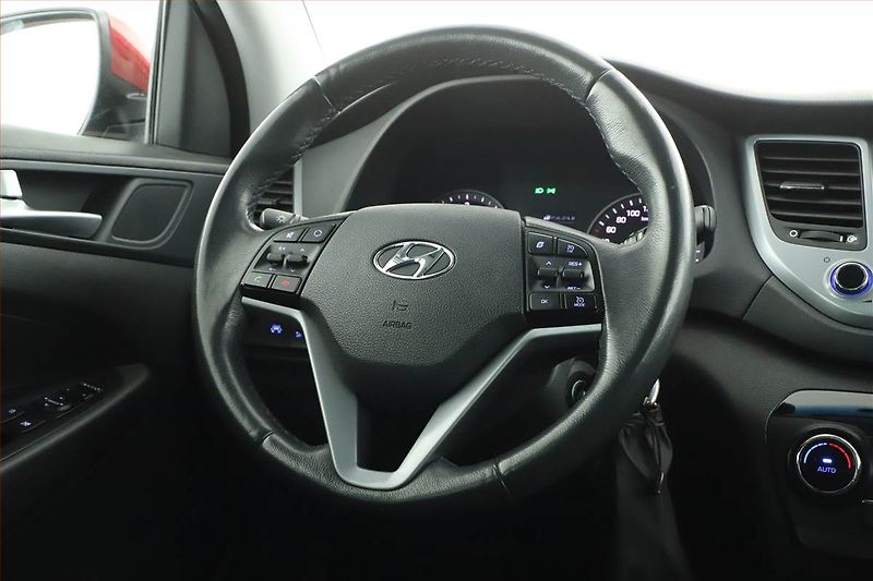 Hyundai Tucson (2016) 1.7 CRDi, Serv.kniha, Navi - fotka 8 z 20