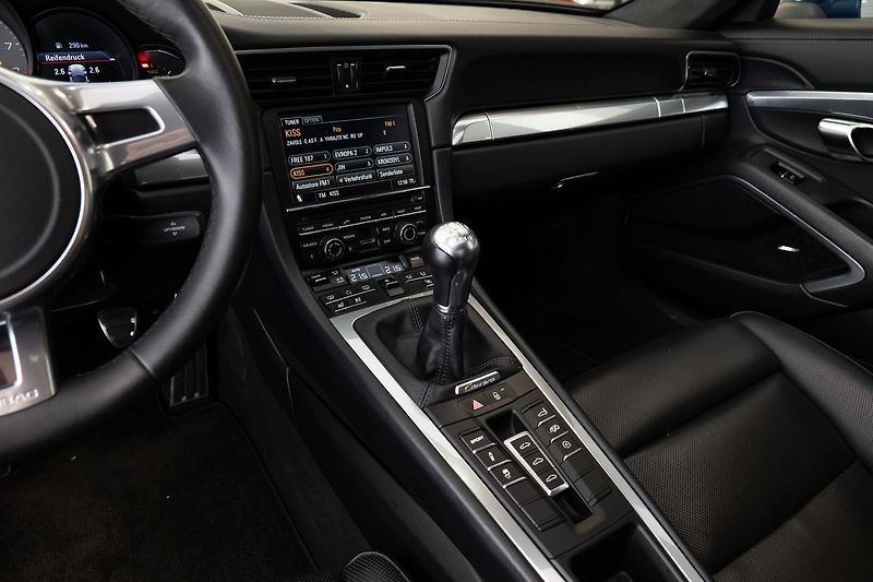 Porsche 911 (991) Carrera S - fotka 11 z 25