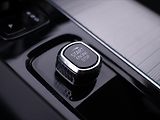 Volvo XC60 2,0 B5 173kW AWD Plus Dark CZ - náhled 24