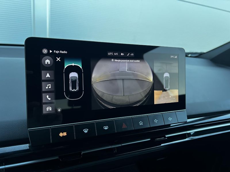 MG MG4 150kW 64kWh LUXURY 1.Maj DPH - fotka 18 z 26