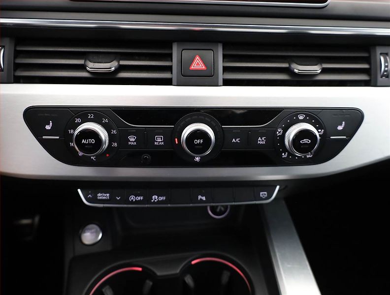 Audi A4 (2016) S-Line 3.0 TDI, 4X4, Automat - fotka 11 z 21