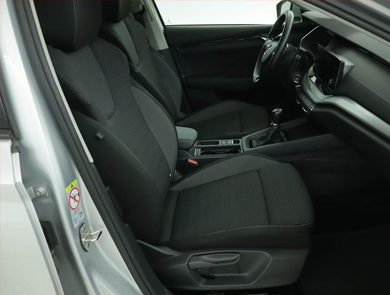 Škoda Octavia (2022) Ambition 2.0 TDI, ČR,1.maj - fotka 9 z 15