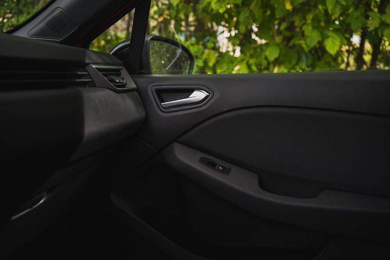 Mitsubishi Colt (2025) Intense 1.0 Turbo, ČR,1.maj - fotka 27 z 29