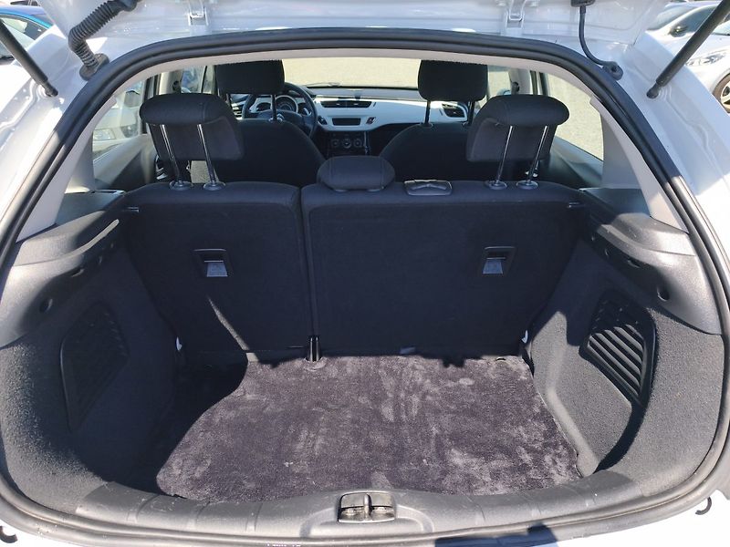 Citroën C3 (2013) - fotka 12 z 34