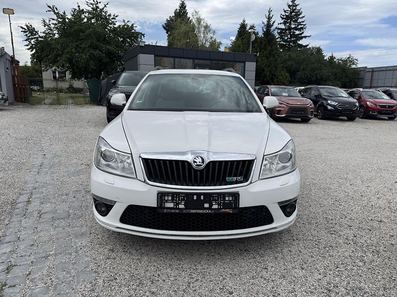 Škoda Octavia (2010) 2.0 TSi 147KW DSG RS - fotka 2 z 19