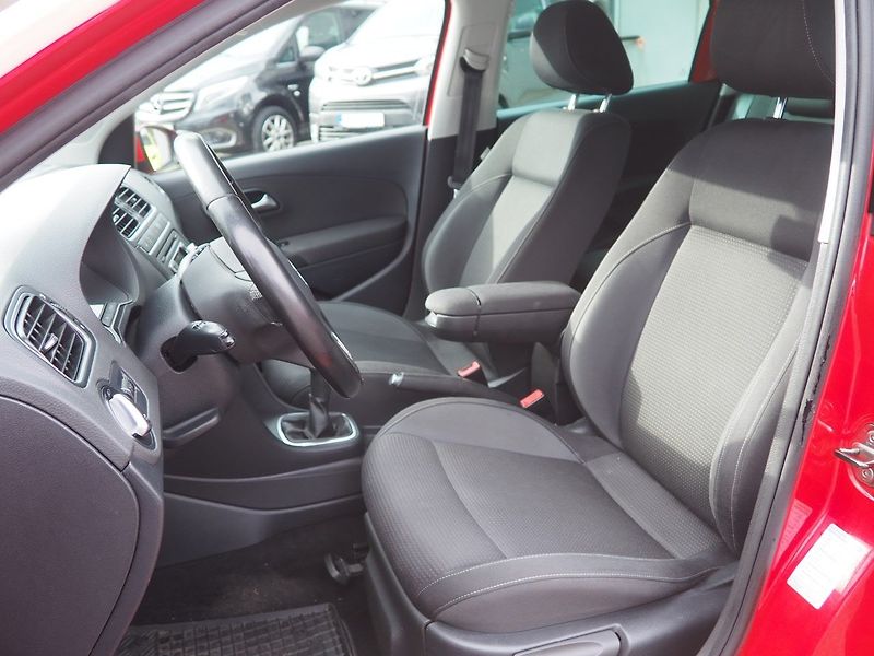 Volkswagen Polo (2010) 1.6 TDI - fotka 10 z 32