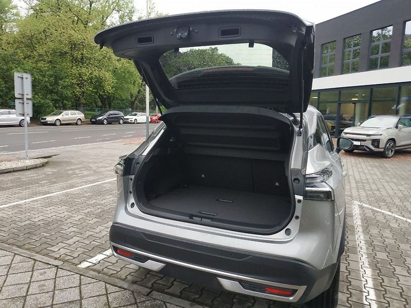 Nissan Qashqai 1.3T mHEV AT,2WD, ZADÁNO - fotka 27 z 29