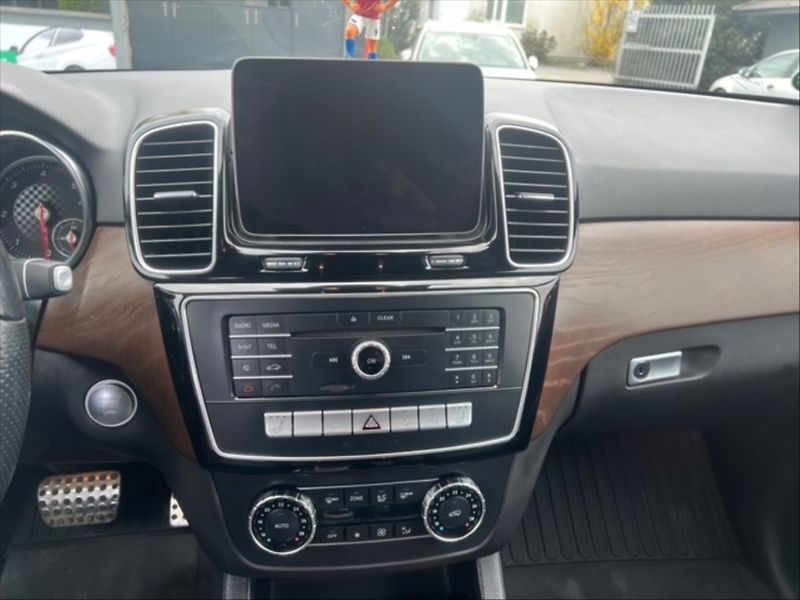 Mercedes-Benz GLE 3,0 350d 4Matic AMG optik vzdu - fotka 10 z 11