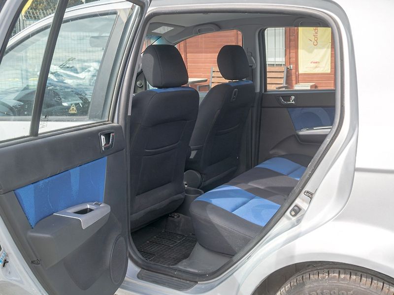 Hyundai Getz (2006) 1.4i 71KW – KLIMATIZACE - fotka 24 z 33